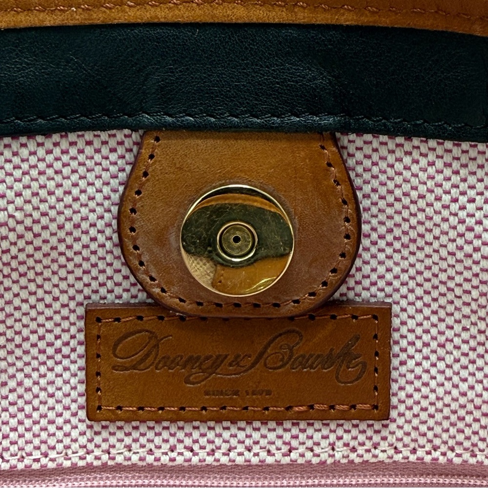 Vintage Dooney & Bourke Smooth Leather Hobo Bag w/ Tortoise Duck Medallion - Picture 4 of 13